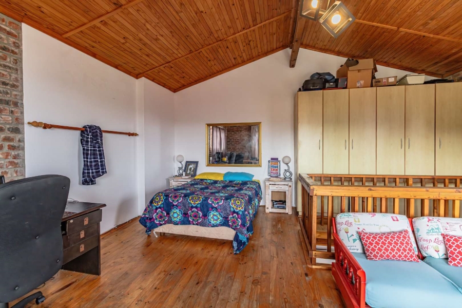 5 Bedroom Property for Sale in Dana Bay Western Cape